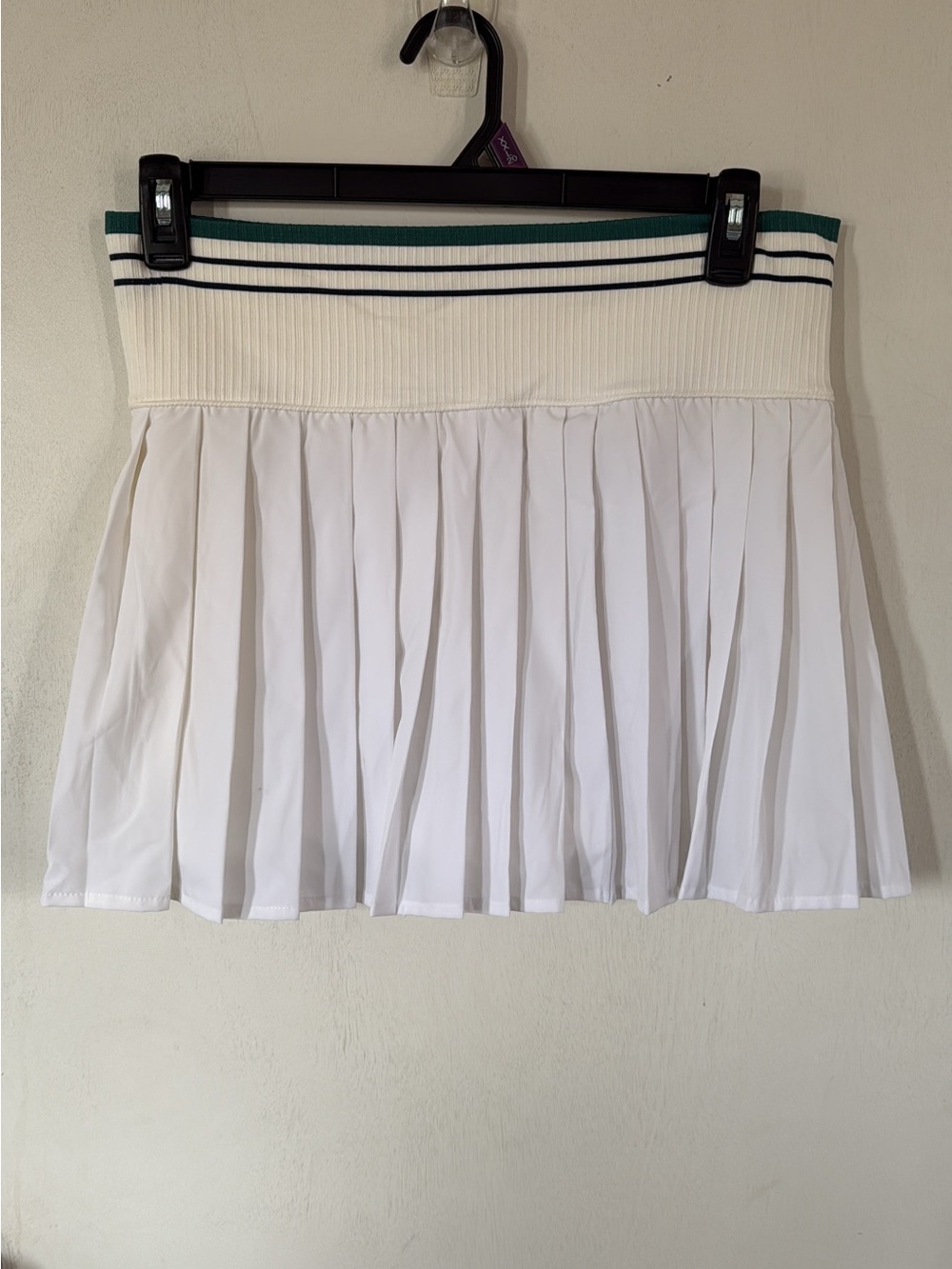 Avia White Pleated Mini Skirt with Green & Navy Stripe Waist